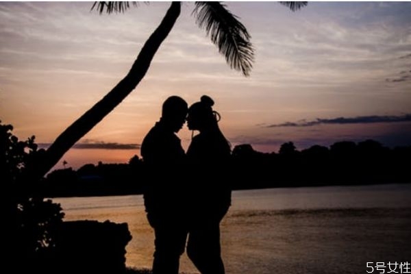 男人會懷念哪種前任 男人懷念哪類型的前女友 男人會懷念哪種前任 男人懷念哪類型的前女友