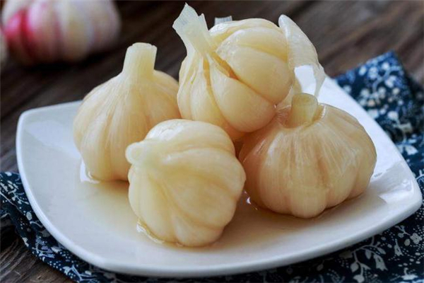 糖蒜的腌制方法 糖蒜怎么做好吃 糖蒜的腌制方法 糖蒜怎么做好吃