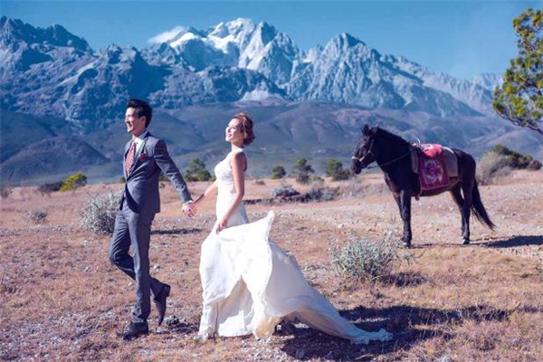 男友媽媽過生日女生要發(fā)紅包嗎 男朋友媽媽過生日發(fā)多少紅包合適 男友媽媽過生日女生要發(fā)紅包嗎 男朋友媽媽過生日發(fā)多少紅包合適