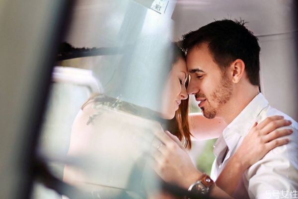 戀愛(ài)反感期到了怎么辦 為什么越來(lái)越反感男友