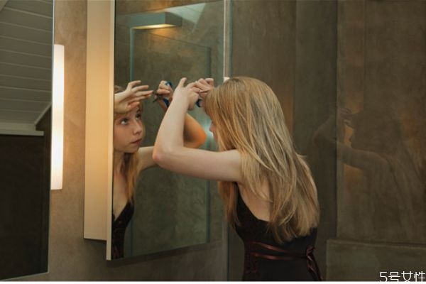 染發(fā)劑過期了還能用么 用剩的染發(fā)劑怎么保存 染發(fā)劑過期了還能用么 用剩的染發(fā)劑怎么保存