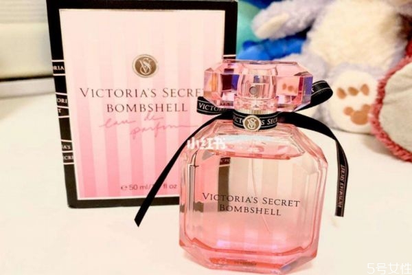 夏天適合什么味道的香水 適合夏天噴的女士香水 夏天適合什么味道的香水 適合夏天噴的女士香水