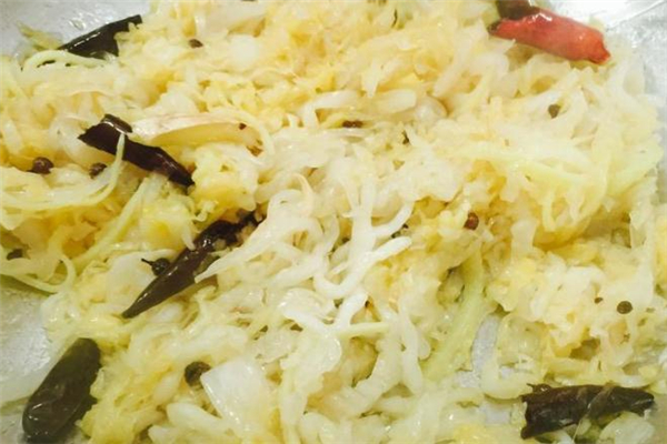 腌酸菜用什么容器最好 酸菜怎么腌制才會酸 腌酸菜用什么容器最好 酸菜怎么腌制才會酸