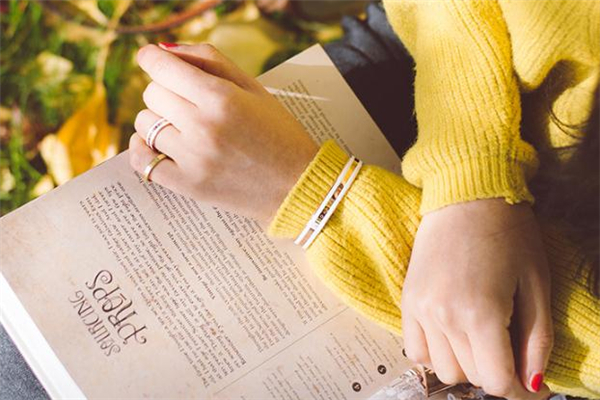 dw戒指怎么看真假 dw戒指是什么材質