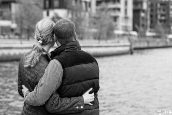 老公出軌怎么治 出軌男人最怕這三種方法對(duì)付他 老公出軌怎么治 出軌男人最怕這三種方法對(duì)付他