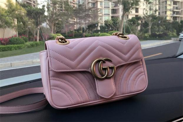 gucci專柜可以驗貨嗎 gucci官網和專柜有什么區(qū)別