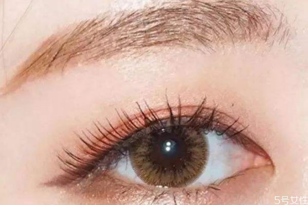 美瞳線發(fā)藍(lán)可以補(bǔ)色嗎 美瞳線發(fā)藍(lán)怎么辦 美瞳線發(fā)藍(lán)可以補(bǔ)色嗎 美瞳線發(fā)藍(lán)怎么辦