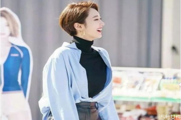 摩根燙后頭發(fā)怎么保養(yǎng) 摩根燙跟錫紙燙有什么區(qū)別 摩根燙后頭發(fā)怎么保養(yǎng) 摩根燙跟錫紙燙有什么區(qū)別