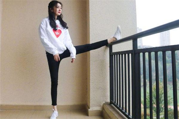 光纖溶脂瘦大腿多少錢 光纖溶脂瘦腿會(huì)疼多久 光纖溶脂瘦大腿多少錢 光纖溶脂瘦腿會(huì)疼多久