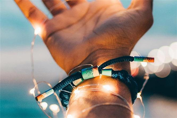 rastaclat小獅子手鏈怎么調(diào)松緊 小獅子手鏈繩太長(zhǎng)可以剪掉嗎