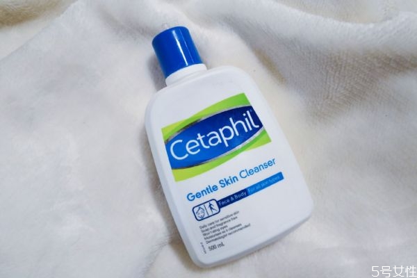 絲塔芙洗面奶油臉適合嗎 絲塔芙洗面奶介紹 絲塔芙洗面奶油臉適合嗎 絲塔芙洗面奶介紹