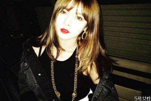 頭發(fā)打薄容易掉發(fā)嗎 掉頭發(fā)如何保養(yǎng) 頭發(fā)打薄容易掉發(fā)嗎 掉頭發(fā)如何保養(yǎng)