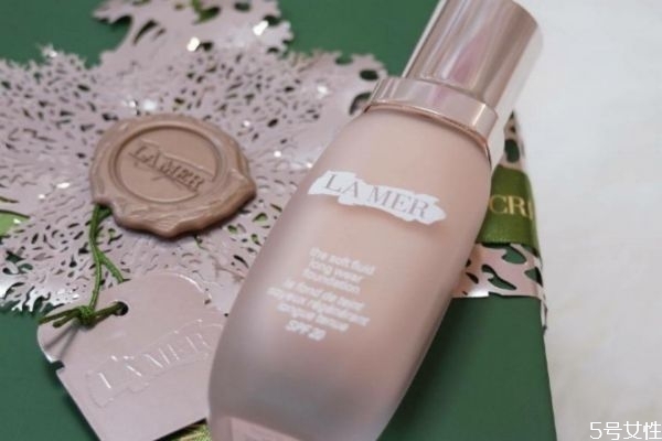 海藍(lán)之謎粉底液適合什么年齡 海藍(lán)之謎適合油皮用哪些 海藍(lán)之謎粉底液適合什么年齡 海藍(lán)之謎適合油皮用哪些