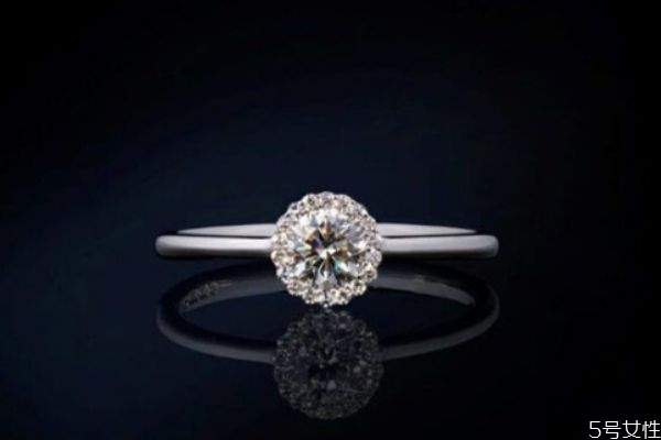 結婚買鉆戒好還是黃金的好 結婚鉆戒品牌推薦 結婚買鉆戒好還是黃金的好 結婚鉆戒品牌推薦