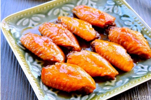 哪些人可以吃紅燒雞翅 哪些人不適合吃紅燒雞翅 哪些人可以吃紅燒雞翅 哪些人不適合吃紅燒雞翅