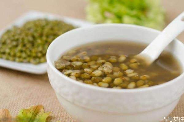綠豆湯能祛痘嗎 喝綠豆湯的五大禁忌 綠豆湯能祛痘嗎 喝綠豆湯的五大禁忌