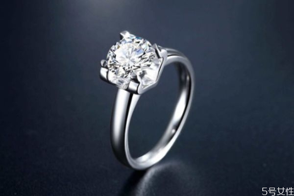 結婚買鉆戒好還是黃金的好 結婚鉆戒品牌推薦 結婚買鉆戒好還是黃金的好 結婚鉆戒品牌推薦