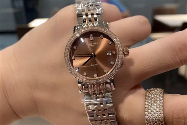 浪琴實體店和官網(wǎng)價格一樣嗎 浪琴實體店有折扣嗎