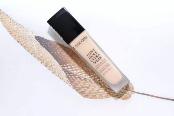 蘭蔻持妝粉底液怎么選色號(hào) 蘭蔻持妝粉底液選色號(hào)方法 蘭蔻持妝粉底液怎么選色號(hào) 蘭蔻持妝粉底液選色號(hào)方法