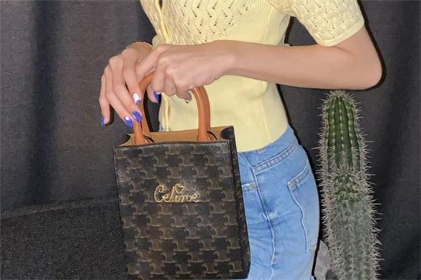 2020celine七夕限定包包多少錢 2020celine七夕包包款式 2020celine七夕限定包包多少錢 2020celine七夕包包款式