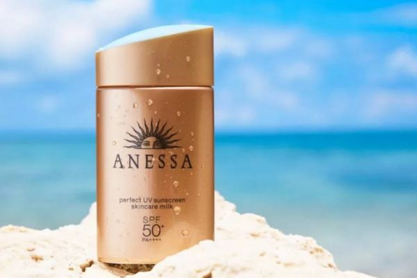 安耐曬和安熱沙的區(qū)別 安耐曬和安熱沙的不同 安耐曬和安熱沙的區(qū)別 安耐曬和安熱沙的不同