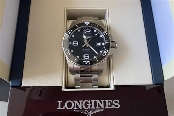 浪琴康卡斯怎么調(diào)日期 浪琴康卡斯是什么機芯 浪琴康卡斯怎么調(diào)日期 浪琴康卡斯是什么機芯