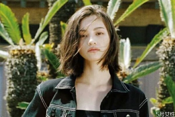 圓臉適合哪種鎖骨發(fā) 適合圓臉的鎖骨發(fā)發(fā)型 圓臉適合哪種鎖骨發(fā) 適合圓臉的鎖骨發(fā)發(fā)型