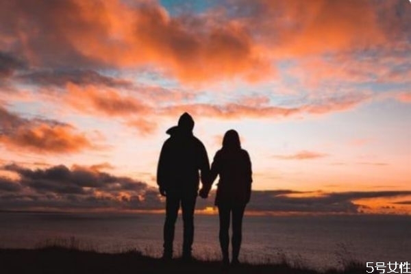 七夕追女生送什么禮物 七夕送女生什么最合適 七夕追女生送什么禮物 七夕送女生什么最合適