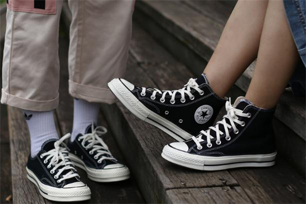 匡威鞋墊可以拿出來嗎 匡威鞋墊能洗嗎