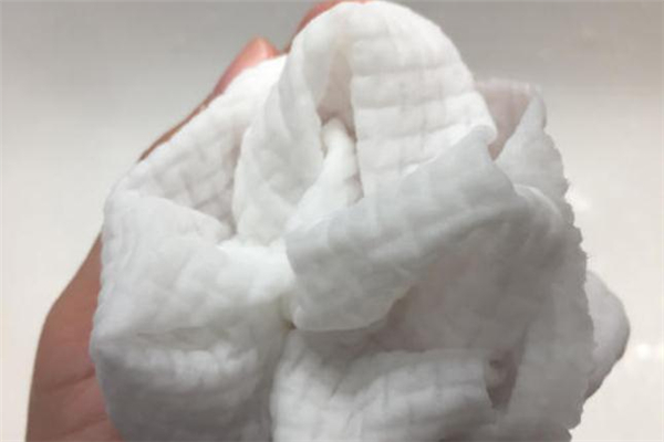 洗臉巾怎么看有沒有熒光劑 洗臉巾怎么看是不是純棉 洗臉巾怎么看有沒有熒光劑 洗臉巾怎么看是不是純棉