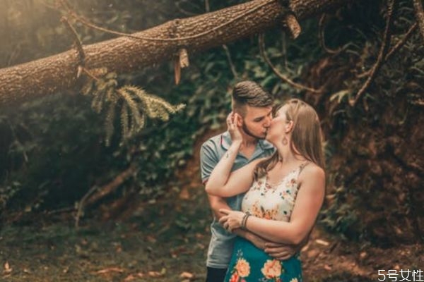 怎么才能挽回婚姻 挽救婚姻記住這幾個(gè)步驟 怎么才能挽回婚姻 挽救婚姻記住這幾個(gè)步驟