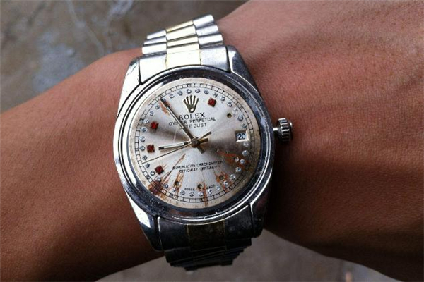 手表表帶怎么拆 手表表帶臟了如何清洗 手表表帶怎么拆 手表表帶臟了如何清洗