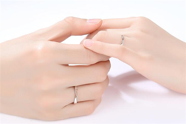 芭蔻戒指怎么樣 芭蔻戒指好看嗎 芭蔻戒指怎么樣 芭蔻戒指好看嗎