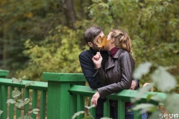 怎樣處理好婆媳關(guān)系 處理婆媳關(guān)系四個(gè)小妙招 怎樣處理好婆媳關(guān)系 處理婆媳關(guān)系四個(gè)小妙招