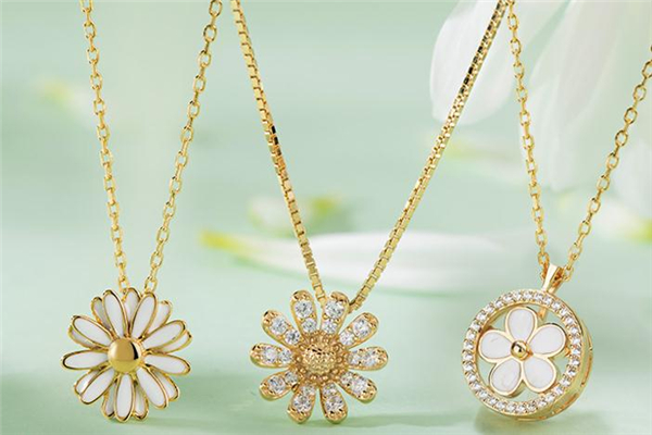 銀時(shí)代小雛菊項(xiàng)鏈怎么樣 銀時(shí)代小雛菊項(xiàng)鏈好看嗎 銀時(shí)代小雛菊項(xiàng)鏈怎么樣 銀時(shí)代小雛菊項(xiàng)鏈好看嗎