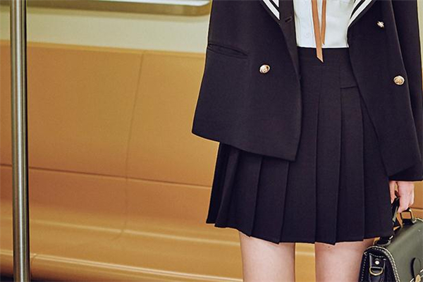 百褶裙怎么熨燙 百褶裙怎樣自己壓褶子 百褶裙怎么熨燙 百褶裙怎樣自己壓褶子