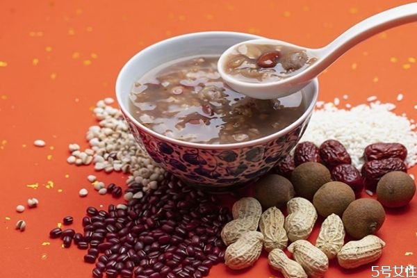 夏季養(yǎng)生食譜 夏季養(yǎng)生必備常識(shí) 夏季養(yǎng)生食譜 夏季養(yǎng)生必備常識(shí)