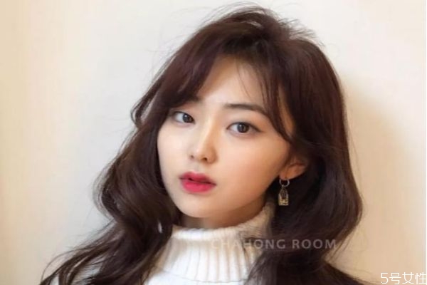 燙發(fā)后每天怎么打理 一般燙發(fā)多久變回原樣 燙發(fā)后每天怎么打理 一般燙發(fā)多久變回原樣