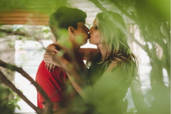 男人不愛(ài)你的九個(gè)特征 當(dāng)你開(kāi)始懷疑他不愛(ài)你就是不愛(ài)了