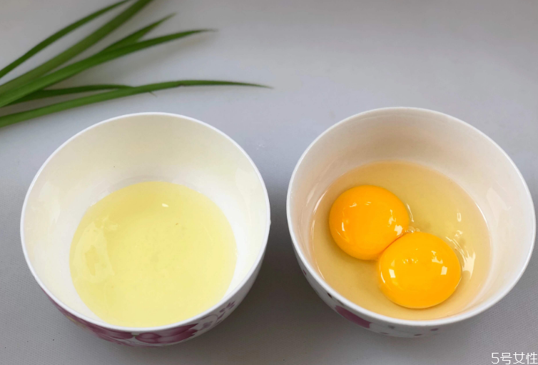 紅雞蛋和白雞蛋哪個好 挑選雞蛋的7個技巧 紅雞蛋和白雞蛋哪個好 挑選雞蛋的7個技巧