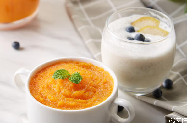 寶寶輔食料理器怎么選 輔食料理器和榨汁機的區(qū)別 寶寶輔食料理器怎么選 輔食料理器和榨汁機的區(qū)別