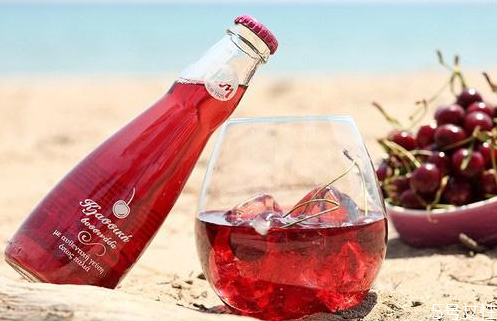 櫻桃泡酒用什么酒好 一斤櫻桃可以泡多少酒 櫻桃泡酒用什么酒好 一斤櫻桃可以泡多少酒