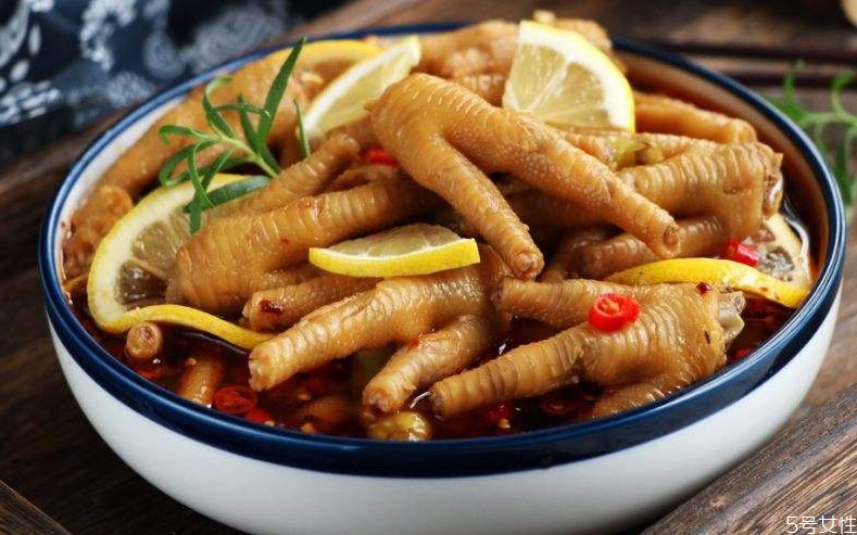 檸檬雞爪腌一晚上會(huì)苦嗎 檸檬雞爪怎么做不苦