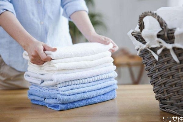 衣服燙畫(huà)好還是印花好 t恤印花選擇水印還是膠印