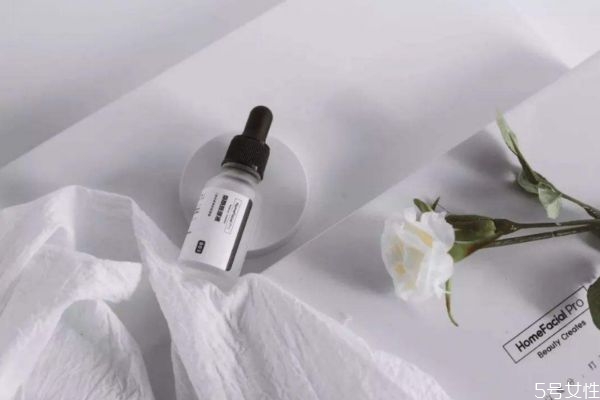 煙酰胺原液一次用幾滴 煙酰胺原液用多久可以變白 煙酰胺原液一次用幾滴 煙酰胺原液用多久可以變白