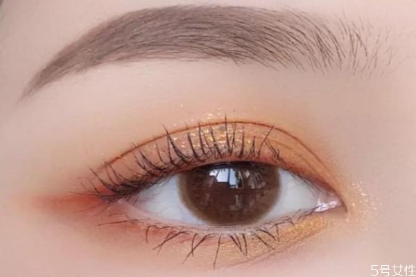 tf眼影好還是香奈兒好 香奈兒和tf是一個(gè)檔次嗎 tf眼影好還是香奈兒好 香奈兒和tf是一個(gè)檔次嗎