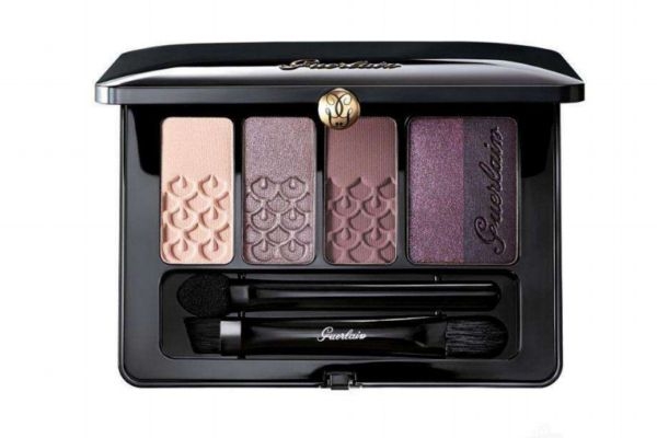 嬌蘭眼影好還是迪奧 嬌蘭眼影價(jià)格多少錢