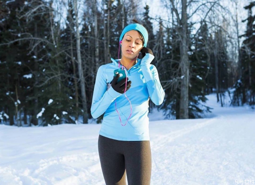夏季夜跑注意事項(xiàng) 冬天夜跑穿什么 夏季夜跑注意事項(xiàng) 冬天夜跑穿什么