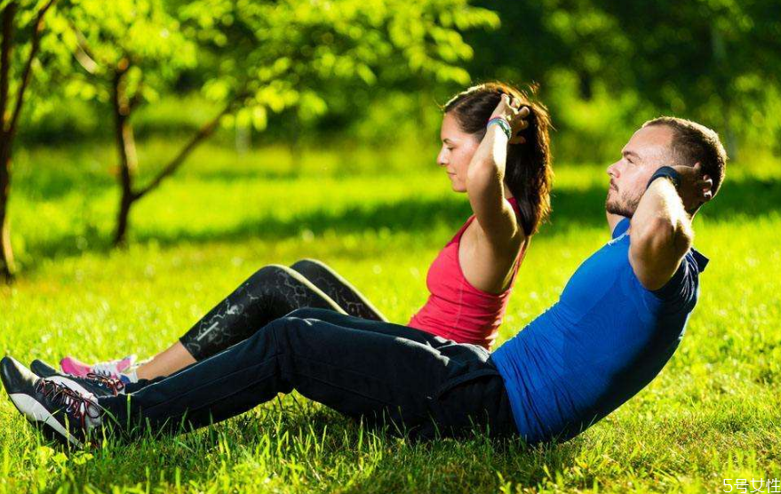 仰臥起坐能提高性功能嗎 仰臥起坐能減啤酒肚嗎 仰臥起坐能提高性功能嗎 仰臥起坐能減啤酒肚嗎