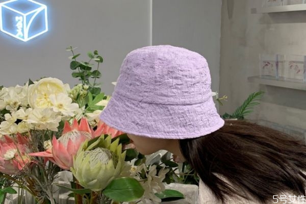 遮陽(yáng)帽買(mǎi)什么樣的好 戴遮陽(yáng)帽注意事項(xiàng) 遮陽(yáng)帽買(mǎi)什么樣的好 戴遮陽(yáng)帽注意事項(xiàng)